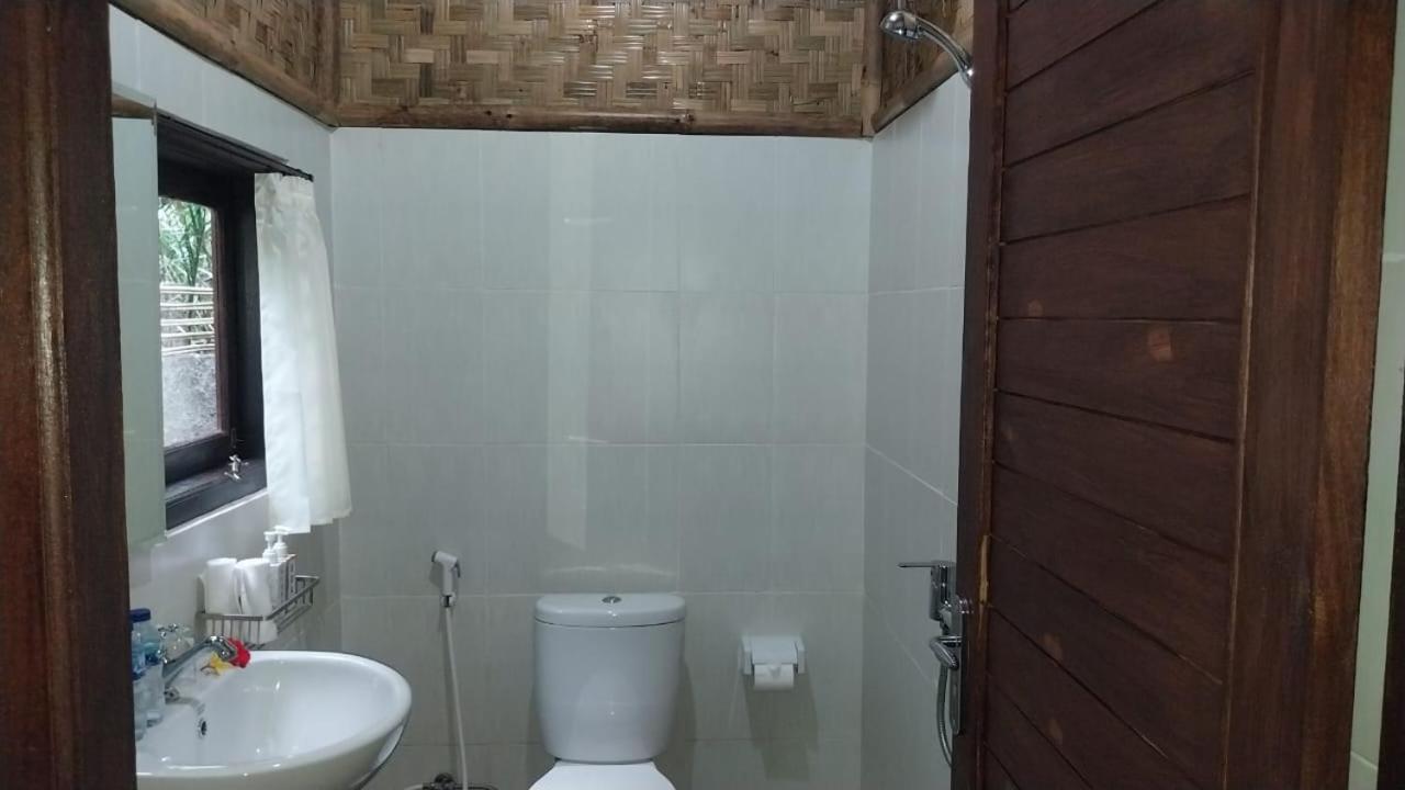 Pondok Sapta Sallaca Selat Exterior photo